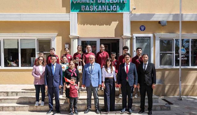 Azerbaycanlı öğrencilerden Çameli'ne kardeşlik ziyareti