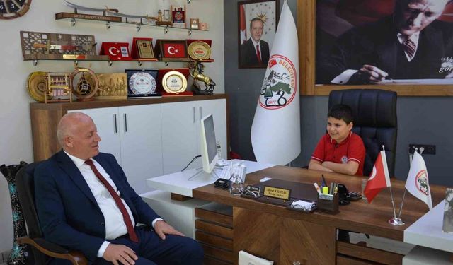 Babadağ'da başkanlık koltuğu geleceğin teminatı Muhammet'e emanet