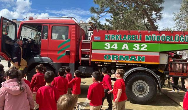Babaeski'de öğrencilere orman sevgisi ve yangın eğitimi verildi