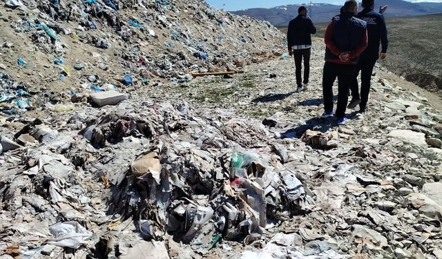 Bayburt'ta katı atık sahasında çevre denetimi yapıldı