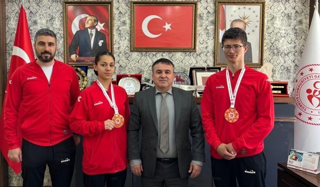Bilecikli sporculardan kick boksta Türkiye derecesi