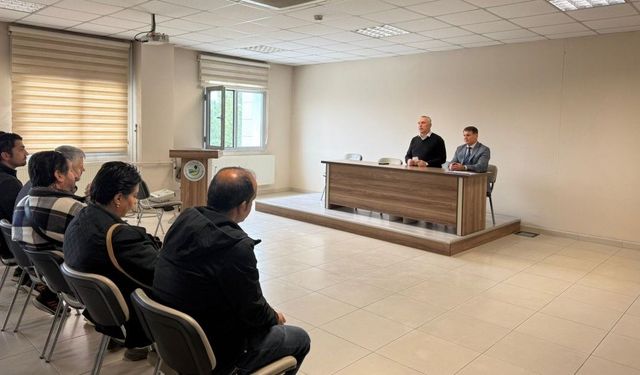 Burhaniye'de bağımlılıkla mücadele toplantısı yapıldı