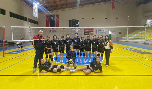 Burhaniye'de Geleneksel Çocuk Sporcular Şenliği başladı