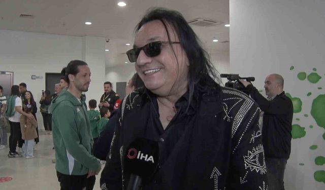 Bursaspor'a Gökhan Kırdar'dan özel beste sözü