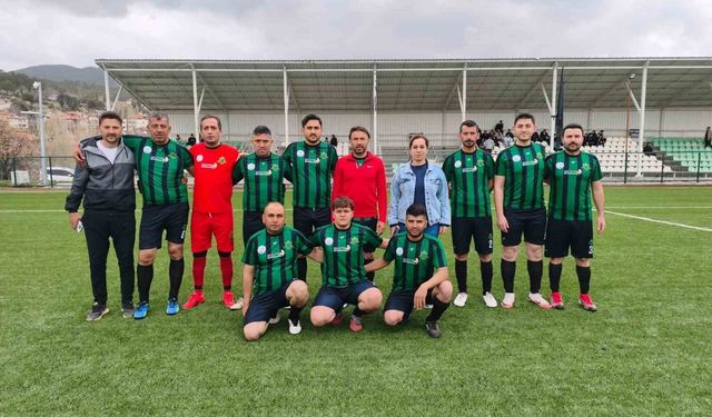 Çameli'de Kurumlar ve Mahalleler Arası Futbol Turnuvası başladı
