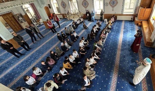 ÇEDES yıl sonu şenlikleri Bilecik'te başladı