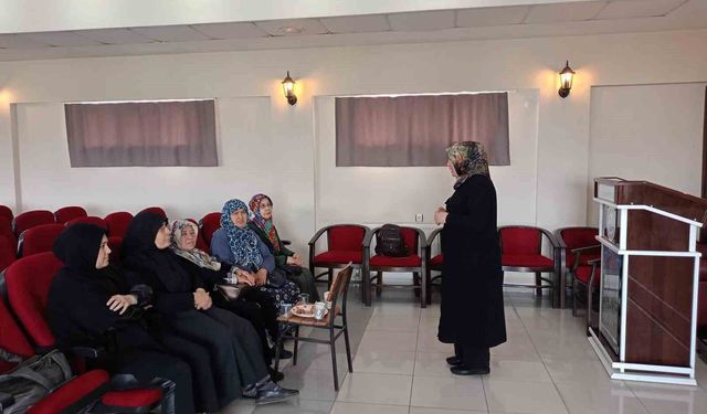 Çine'de hacı adaylarına yönelik bilgilendirme semineri