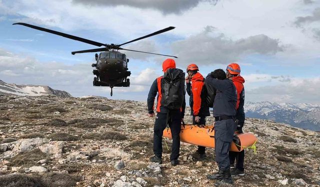 Çiriş bitkisi toplamak için gittiği dağlık alanda hayatını kaybetti