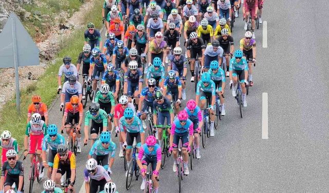 Cumhurbaşkanlığı Bisiklet Turu'nda Menteşe'de coşkulu karşılama