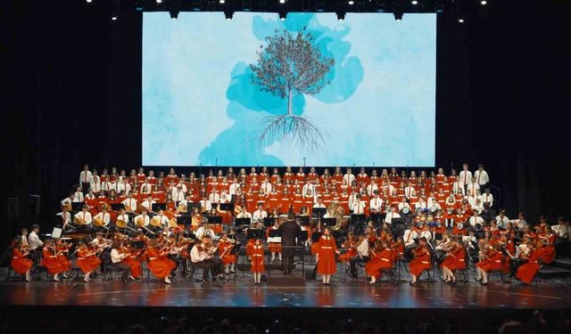 Cumhurbaşkanlığı Çocuk Orkestrası ve Korosu, yaklaşık bin çocukla birlikte 23 Nisan'da sahne alacak