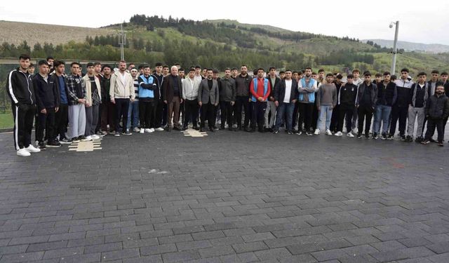 Dicle Selahaddin Eyyubi Gençlik Kampı gençleri ağırlamaya devam ediyor