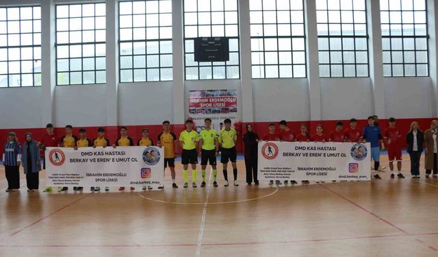 DMD hastası Berkay ve Eren kardeşlere Futsal Turnuvası ile umut oldular