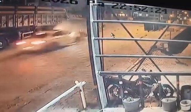 Elazığ'da 4 kişinin yaralandığı kazanın görüntüsü ortaya çıktı