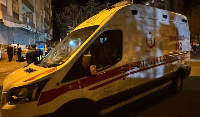 Eşini ve kızını silahla yaraladı, kahvehaneye gidip kendini ihbar etti