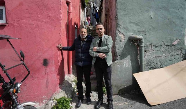 Eşiyle birlikte yaptığı poğaçalarla insanlara umut oluyor