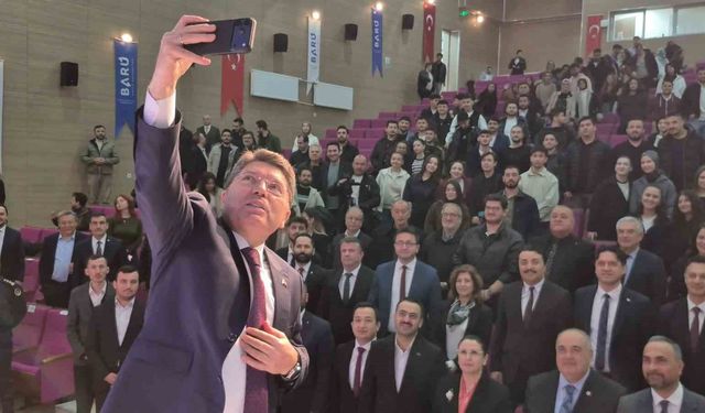 Eski Adalet Bakanı Yılmaz Tunç'tan yargı eleştirilerine tepki