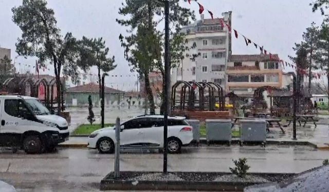 Eskişehir'e nisan ayında kar sürprizi
