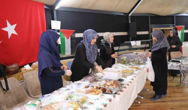 Gazze'ye umut için Oltu'da hayır çarşısı