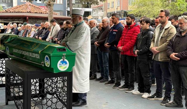 Göğsünden bıçaklanarak hayatını kaybetmişti, son yolculuğuna uğurlandı