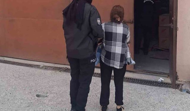 Hırsızlıktan 18 yıl 9 ay hapis cezası bulunan kadın yakalandı