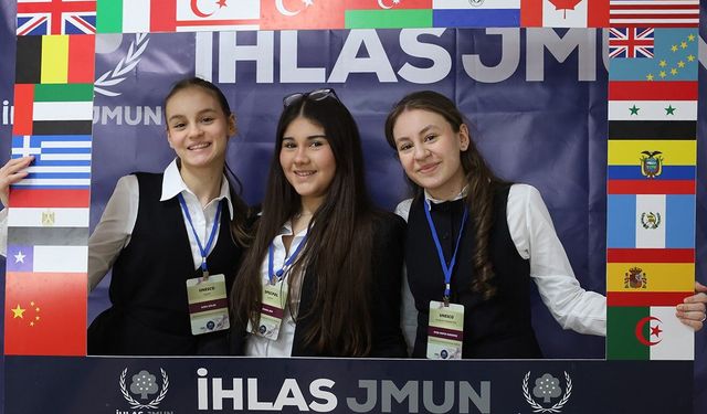 İhlas Jmun'26 Konferansı'nda 'Diplomaside Küresel Sorumluluk' tartışıldı