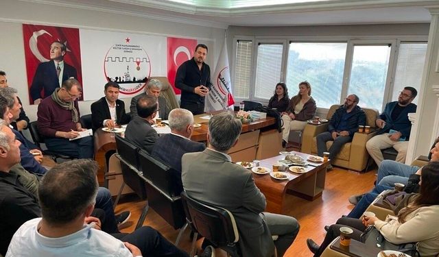 İZMİRMARAŞDER güven tazeledi, Safa Narlı yeniden başkan seçildi