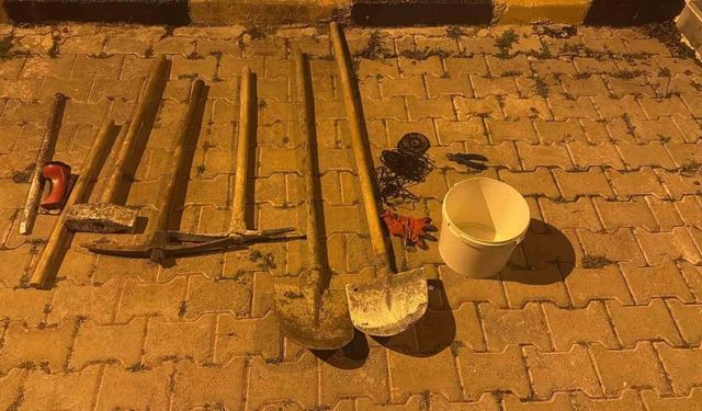 Kaçak kazıya suçüstü: 5 gözaltı