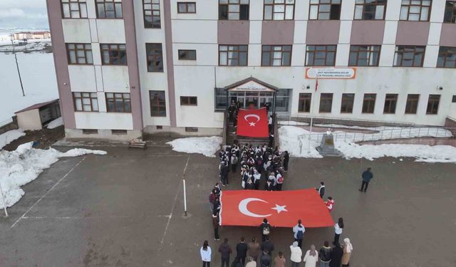 Karayazılı gençlerin vefa duruşu