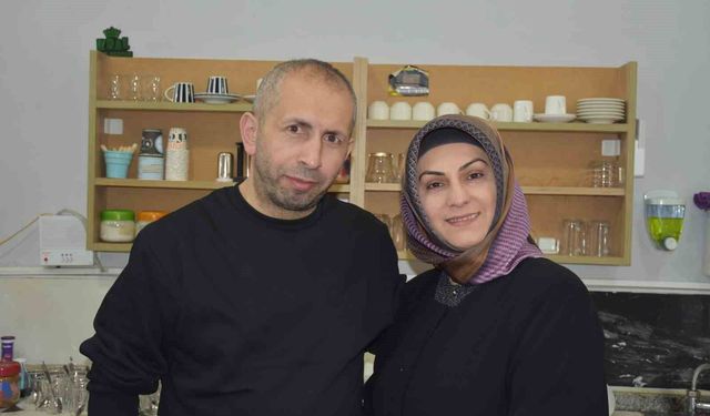 Karı kocanın çay ocağındaki omuz omuza mesaisi 15'inci yılında