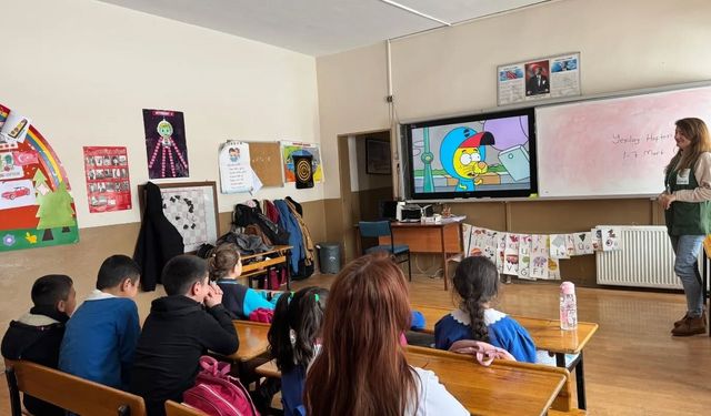 Kars'ta Yeşilay'dan miniklere sağlıklı yaşam eğitimi