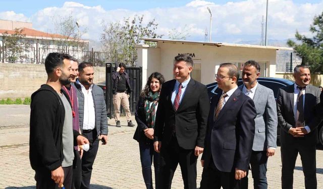 Kaymakam Baycar, öğrencilerle geleceği konuştu