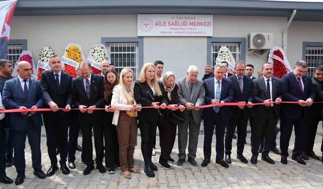 Kemalpaşa'da iki aile sağlığı merkezi hizmete açıldı
