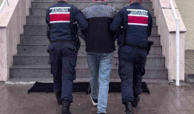 Kırıkkale'de dolandırıcılık suçundan aranan hükümlü yakalandı
