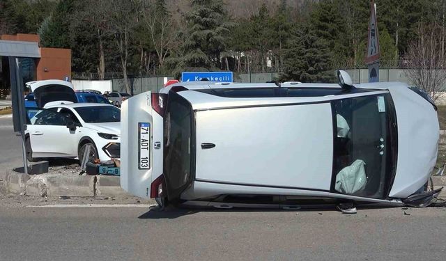 Kırıkkale'de iki otomobil çarpıştı: 1 yaralı