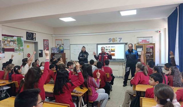 Kırklareli'nde 'Mahremiyet, Akran Zorbalığı ve Güvenli İnternet' eğitimleri