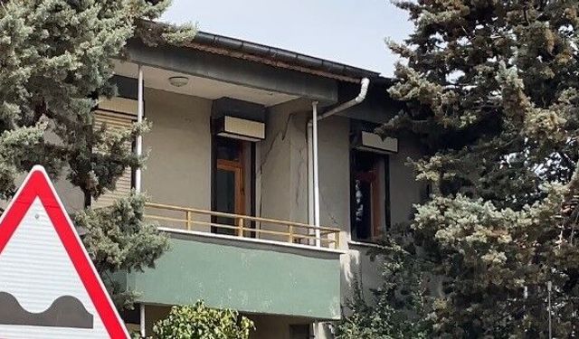 Konya'da 2 binada oluşan çatlaklar sonrası vatandaşlar tahliye edildi