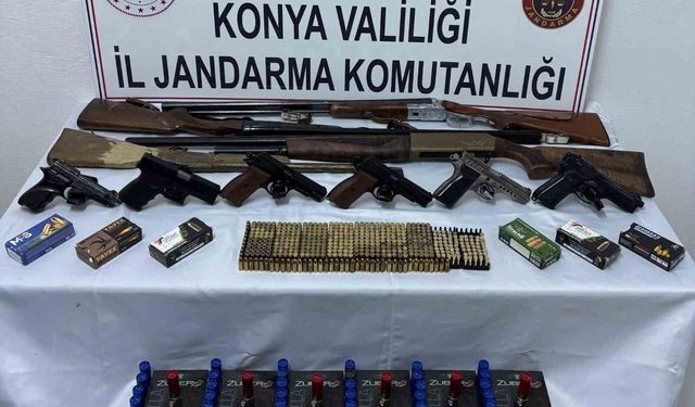 Konya'da jandarma çok sayıda silah ve silah parçası ele geçirdi: 3 tutuklama