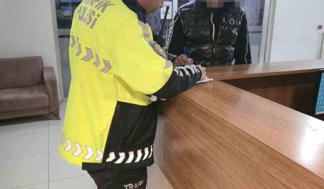 Küçük kıza çarptı, arkasına bile bakmadan kaçtı