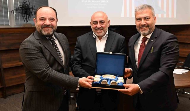 Küresel sistem Anadolu Üniversitesi'nde masaya yatırıldı