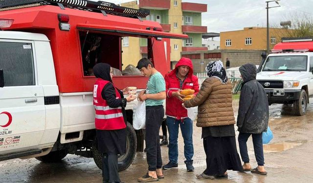 Kurtalan'da sel mağdurlarına destek