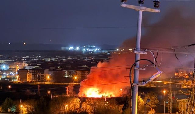 Lüleburgaz'da korkutan yangın