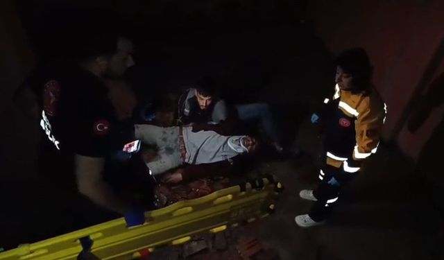 Merdivenlerden yuvarlanan işçi yaralandı