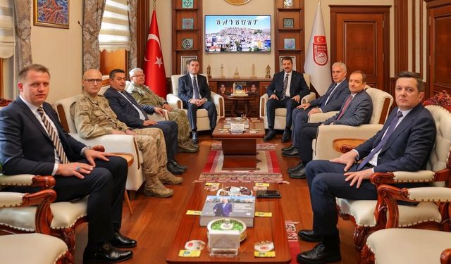 Milli Savunma Bakan Yardımcısı Ayhan'dan memleketi Bayburt'a ziyaret