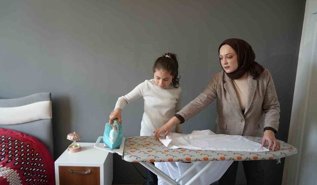 Muş'ta özel öğrencilere ev ortamında yaşam becerisi eğitimi