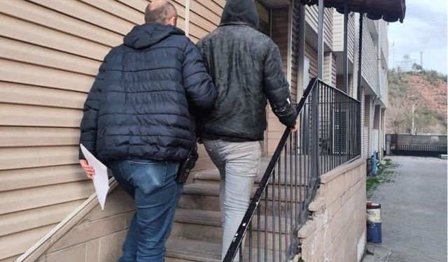 'Müstehcen yayın' suçundan aranan hükümlü yakalandı