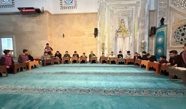 Patnos'ta Kütüphane Haftası coşkusu: Kitaplarla farkındalık oluşturuldu