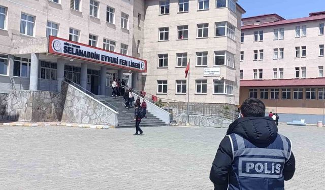 Patnos'ta okullarda güvenlik alarmı