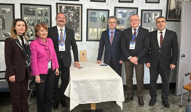 Rektör Hacımüftüoğlu, Avrupa Üniversiteler Birliği Konferansında stratejik anlaşmalara imza attı