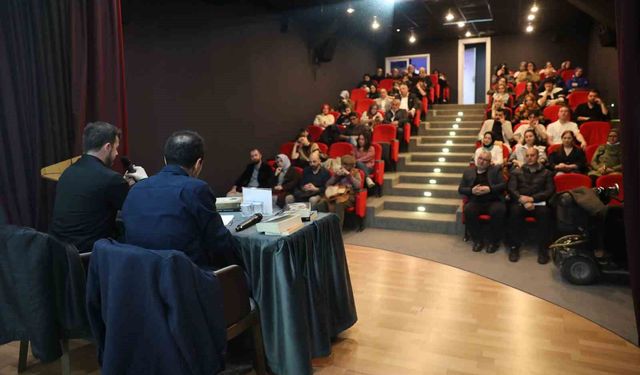 Şair Edip Cansever Ofis Sanat Merkezi'nde konuşuldu