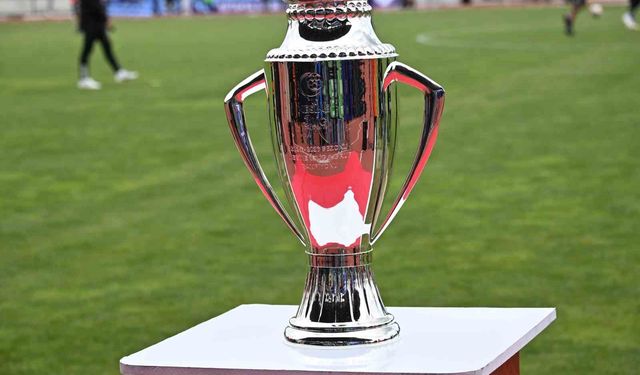 Şampiyon Kütahyaspor, kupasına kavuştu